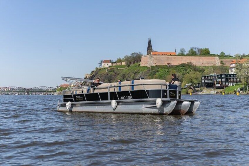 3 Hours Prague Private Boat Cruise Beer or Prosecco Unlimited
