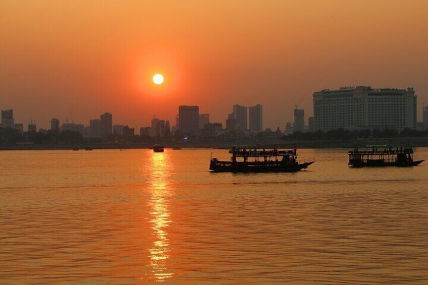 Mekong River Sunset Cruise Tour