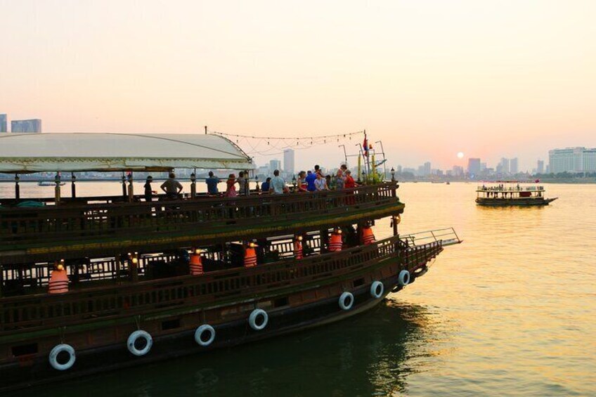 Mekong River Sunset Cruise Tour