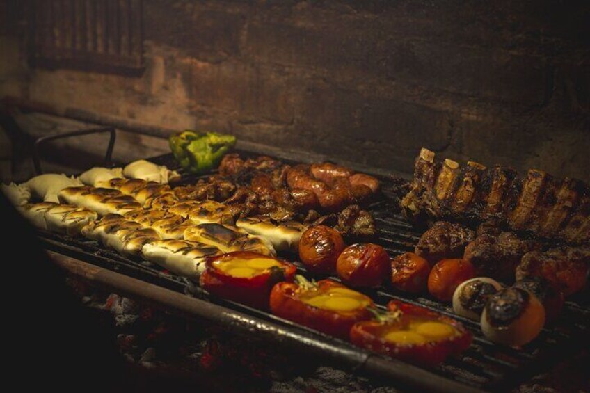 Gastronomic experience with barbecue class in Mendoza.
