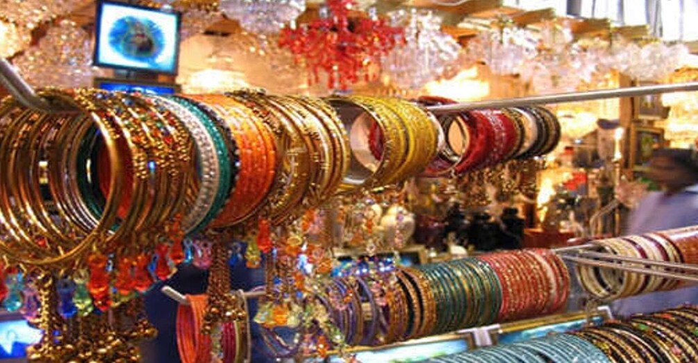 Picture 1 for Activity Jaipur: Private Shopping Tour with Local Guide
