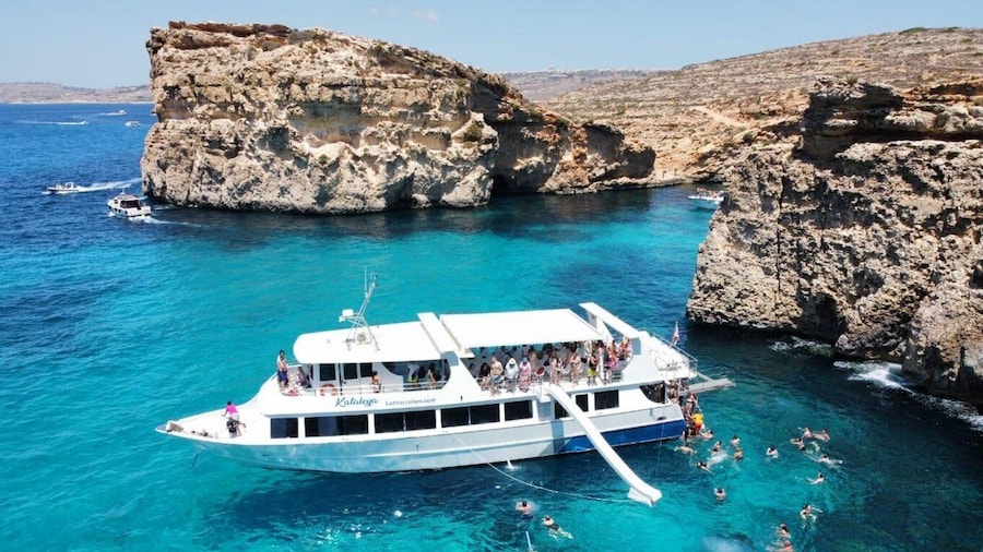 From Sliema: Comino, Crystal Lagoon, and Blue Lagoon Cruise