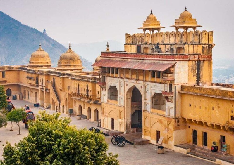 Picture 1 for Activity Jaipur: Private Full-Day City Tour with Guide and Transfers