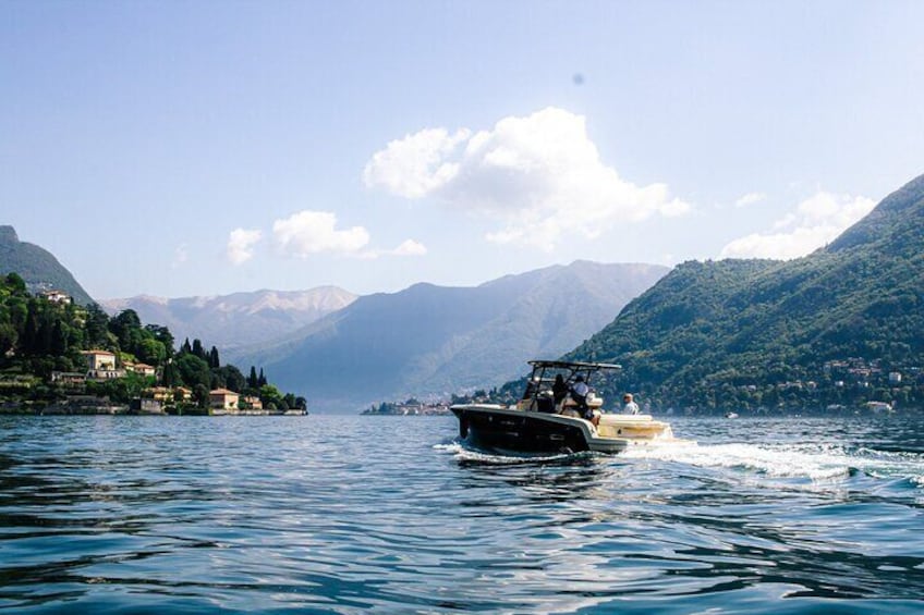 1H Private Cruise Lake Como Tender Yacht Invictus 5 pax