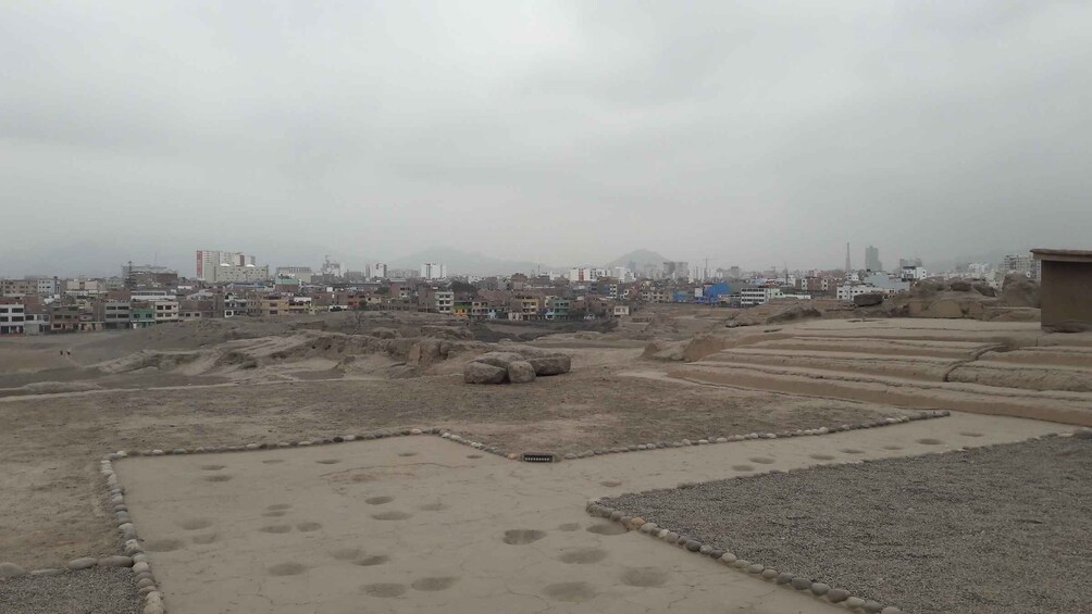 Picture 9 for Activity Lima: Private Tour to Huaca Pucllana and Huaca Mateo Salado