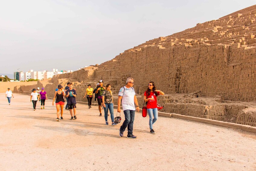 Picture 10 for Activity Lima: Private Tour to Huaca Pucllana and Huaca Mateo Salado