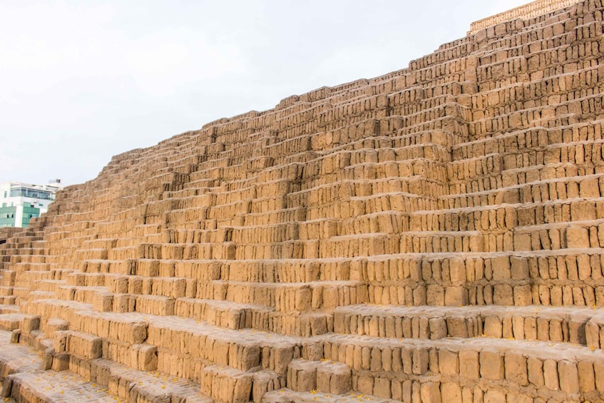 Picture 4 for Activity Lima: Private Tour to Huaca Pucllana and Huaca Mateo Salado