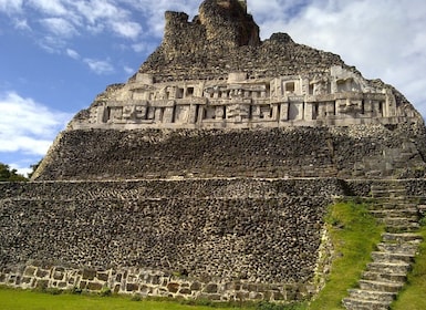 Belize : Ruines mayas et trou bleu intérieur