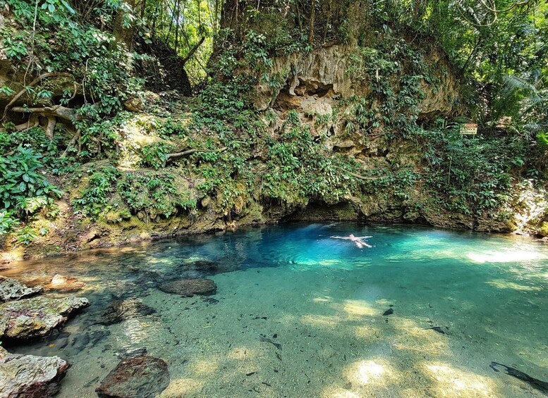 Picture 7 for Activity Belize: Mayan Ruins and Inland Blue Hole Tour