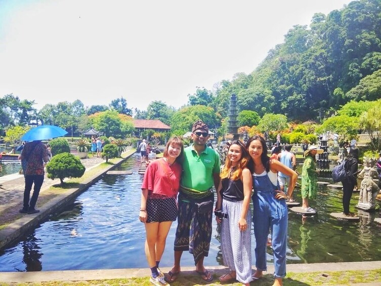 Bali Instagram Tour: Lempuyang Temple, Tukad Cepung Waterfall and More