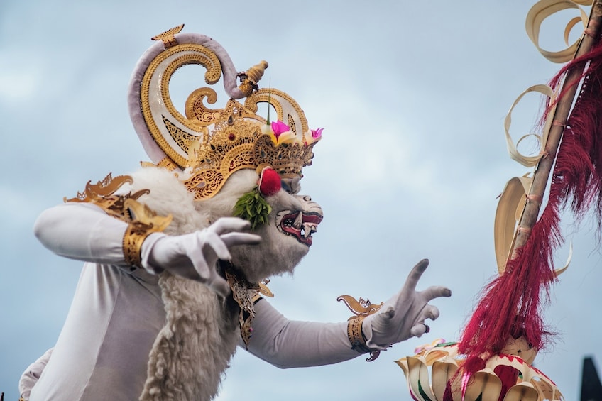 Skip The Line Tour: Uluwatu Temple and Kecak Fire Dance – Half Day