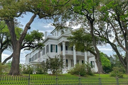 Historic Natchez and Emerald Mound Full Day Private Tour