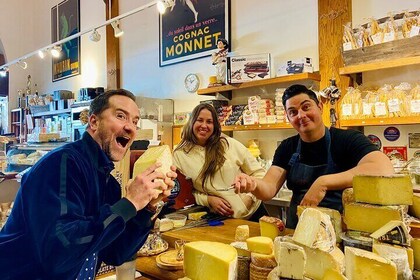 Beverly Hills Food Tour with Gourmet Tastings and Drinks