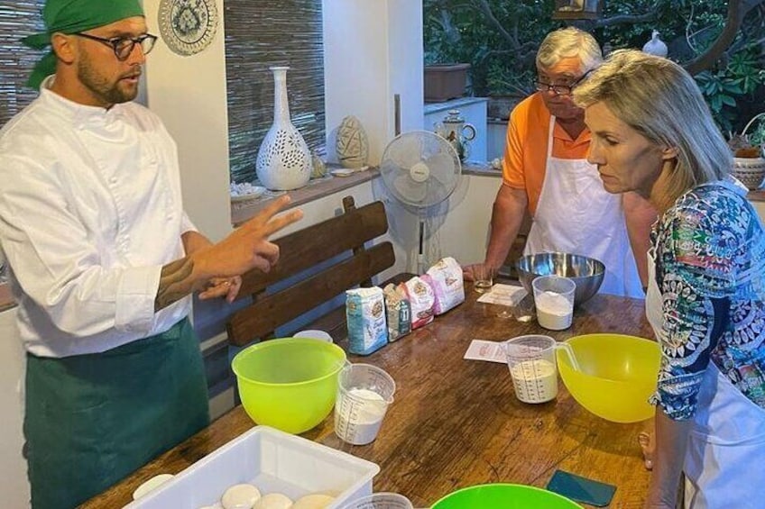 Small Group Ischia Pizza Making Class with a Local Chef