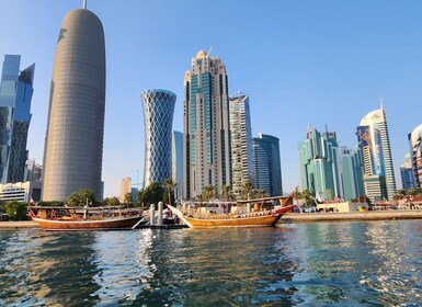 Doha Dhow: crucero turístico con espectáculo privado