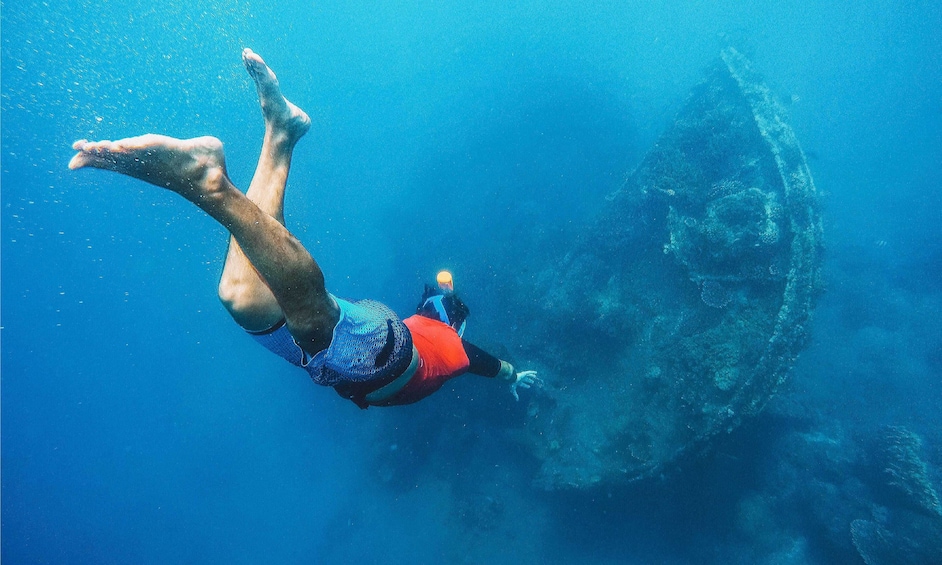 Amed Bali Snorkelling: Japanese Shipwreck & Vienna Beach – Full Day