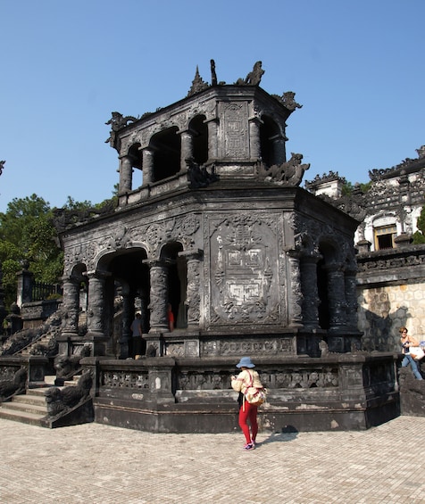 Hue Imperial City & Hai Van Pass Tour – Full Day