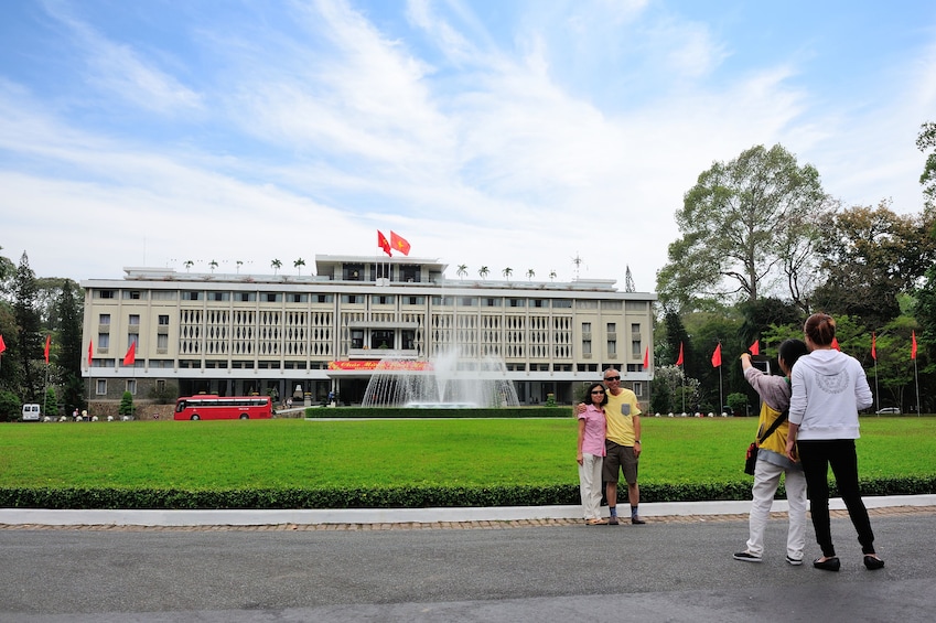 Ho Chi Minh Historical Guided Walking Tour – 2 Hours