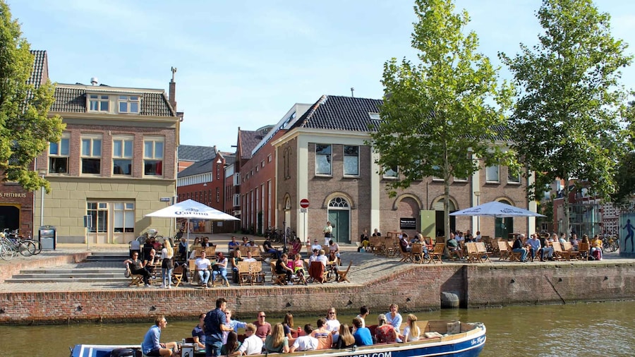 Groningen: Open Boat City Canal Cruise