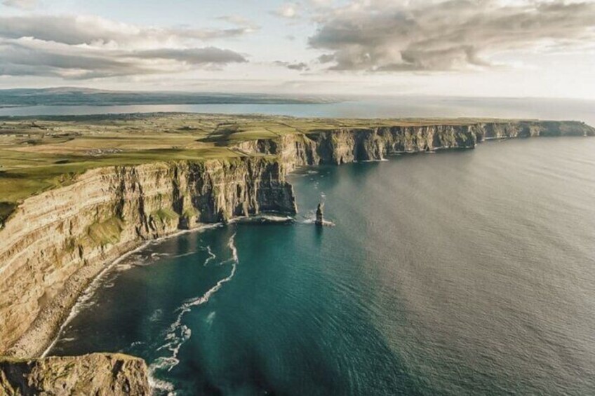 Private Limousine hire Cliffs of Moher Day Tour