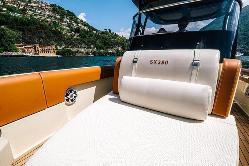 1H Private Cruise Lake Como Tender Yacht Invictus 9 Pax