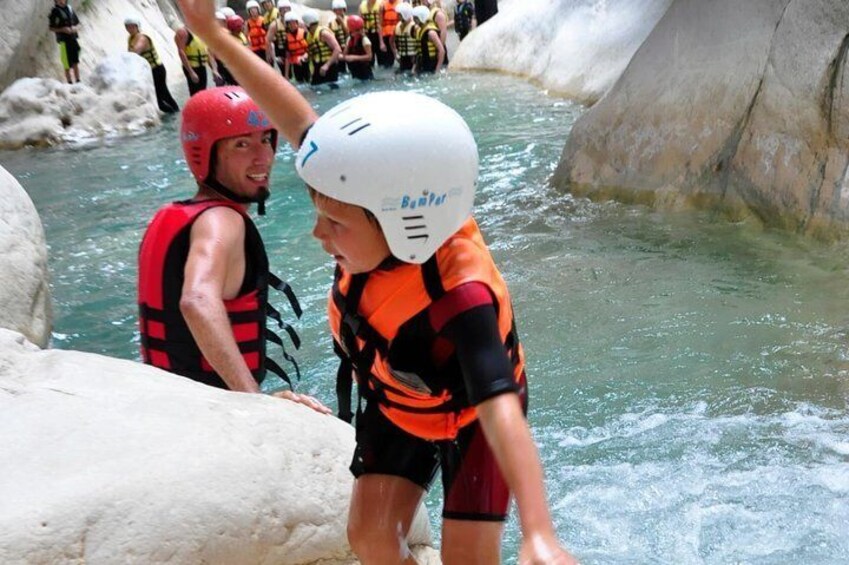 Canyoning Body Rafting
