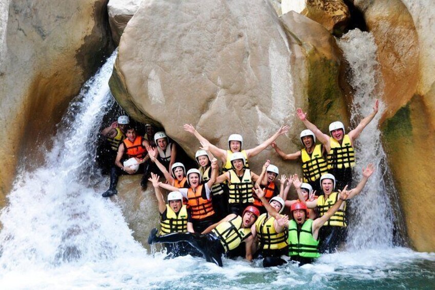 Canyoning Body Rafting
