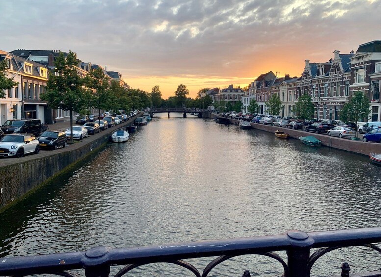 Picture 8 for Activity Haarlem: Sightseeing Boat Tour with Snacks and Drinks