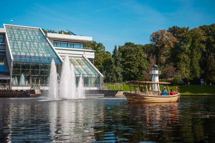 Riga: Canal Boat Sightseeing Tour