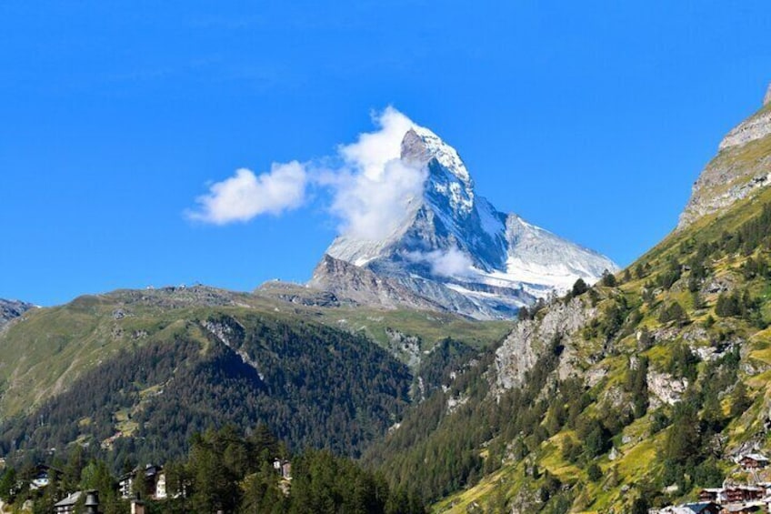 Majestic Hiking Private Tour in Zermatt with pick up