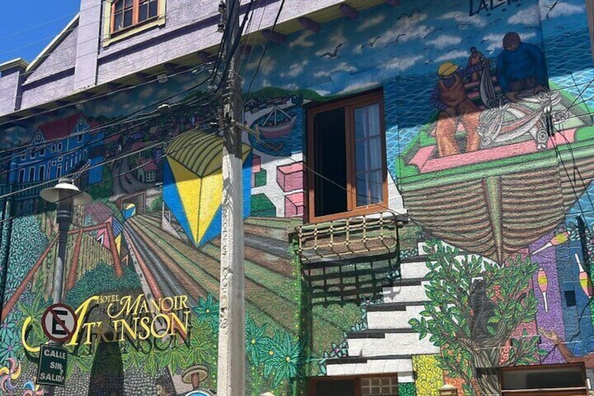 Walking Tour of Valparaiso and the House of Neruda La Sebastiana