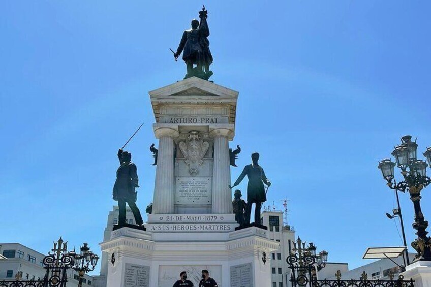Walking Tour of Valparaiso and the House of Neruda La Sebastiana