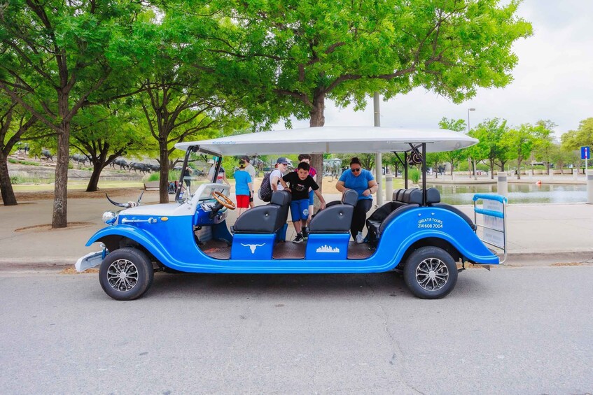Picture 2 for Activity Dallas: 1 or 2-Hour Electric Cruiser Open-Air Tour