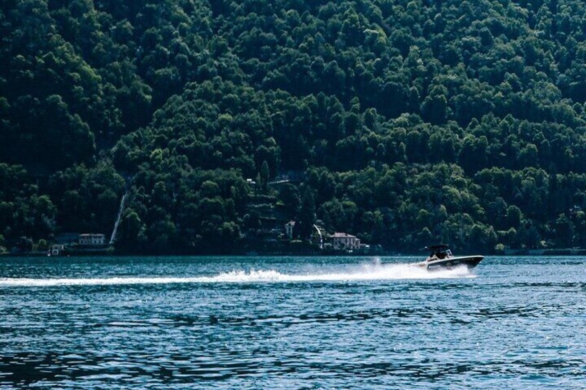 4H Private Cruise Lake Como Tender Yacht Invictus 5 Pax