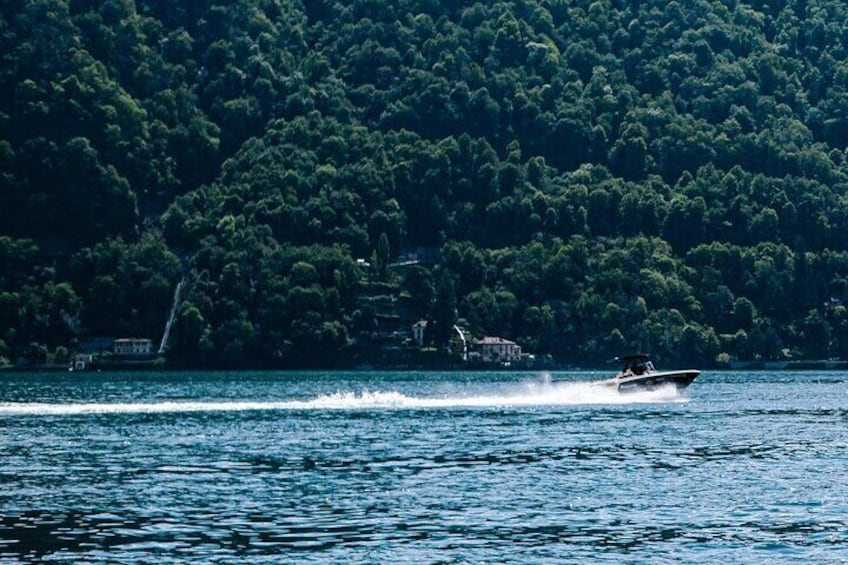 4H Private Cruise Lake Como Tender Yacht Invictus 5 Pax