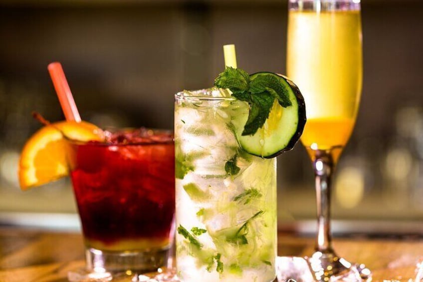 Half-Day Cocktails Mixology in Philipsburg and Orient Bay Tour