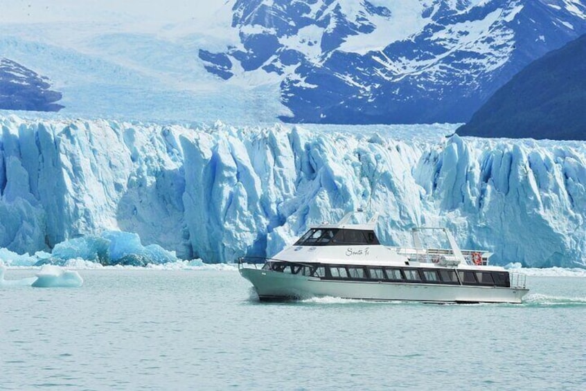 Full day experience Navigation in Perito Moreno Glacier