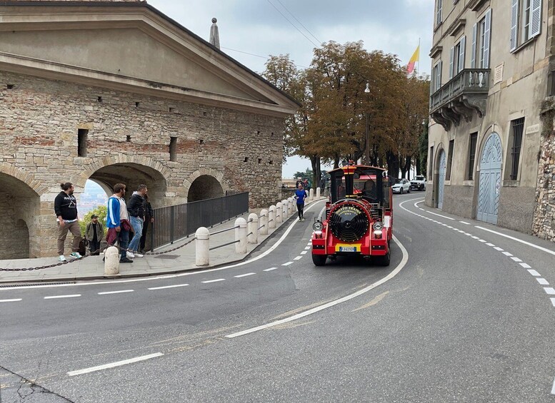 Picture 9 for Activity Bergamo: City Highlights Minibus or Train