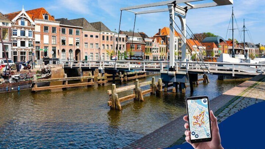 Zwolle: Self-Guided City Walking Tour with Audio Guide