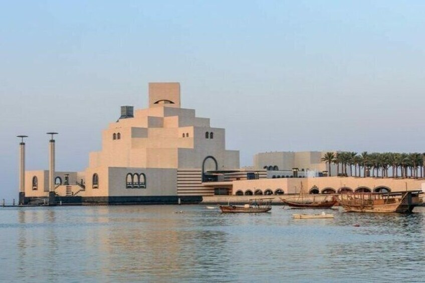 Private City Tour of Doha |Souq Wagif,Corniche,The pearl, Katara 