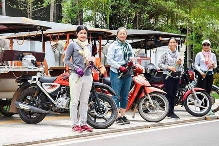 Historical guide Tour in Phnom Penh