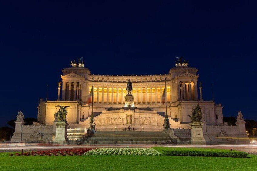 2 Hours in Rome by Night in Golf Cart 