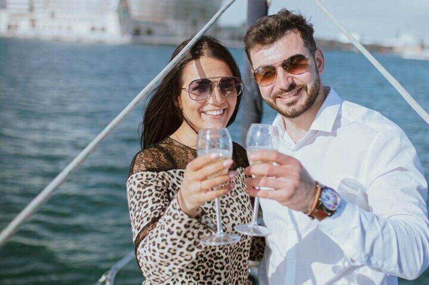 Sunset boat trip in Barcelona with cava