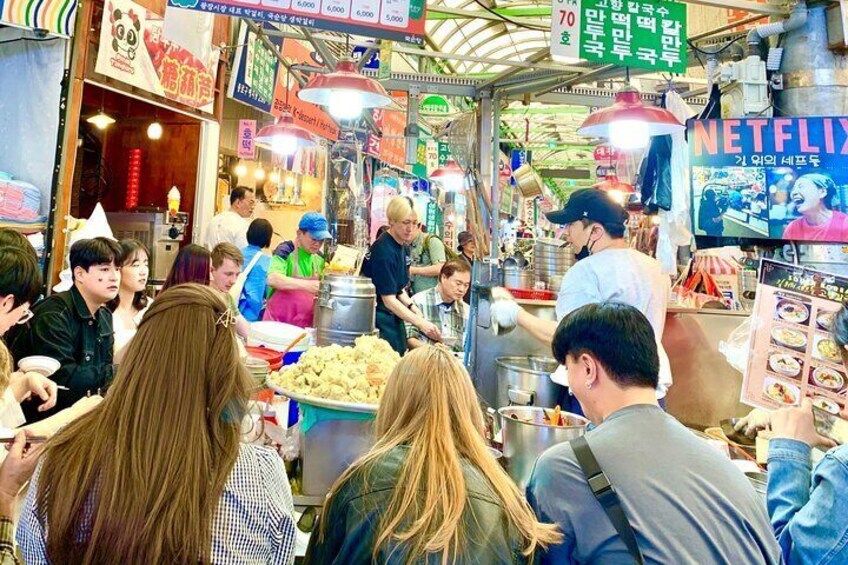 Foodie's paradise Kwangjang Market