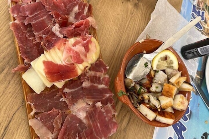Wine and Traditional Tapas Experience with hotel pick up