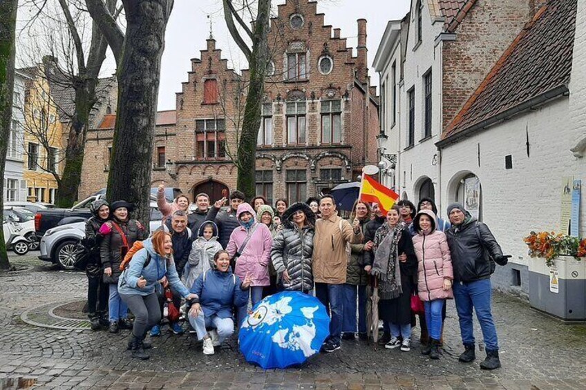 2-Hour Bruges Walking Tour with Chocolate Tasting