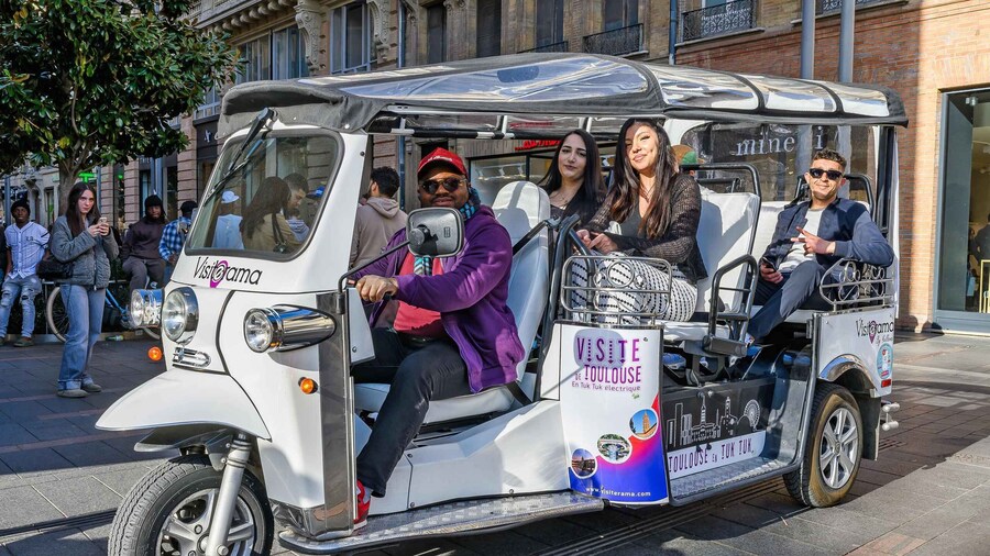 Picture 4 for Activity Toulouse: Electric Tuk-Tuk Tour with Photo Stops and Audio