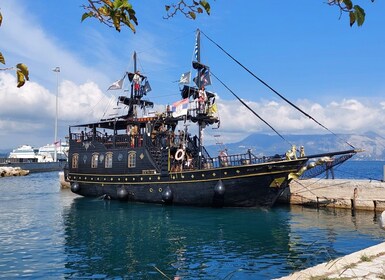 コルフタウン：海賊船沿岸クルーズ