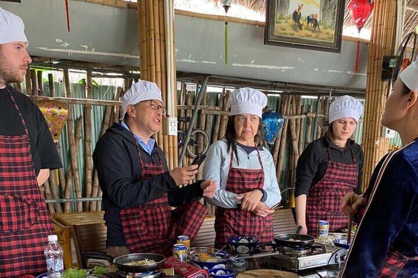 Vietnamese Cooking Class with Local Chef