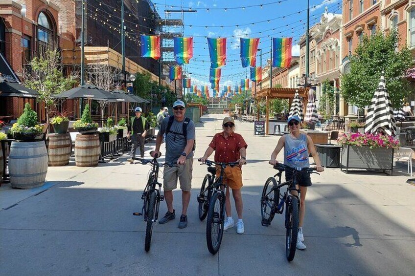 Denver's Dark Side and True Crime by ebike or bike w/lunch